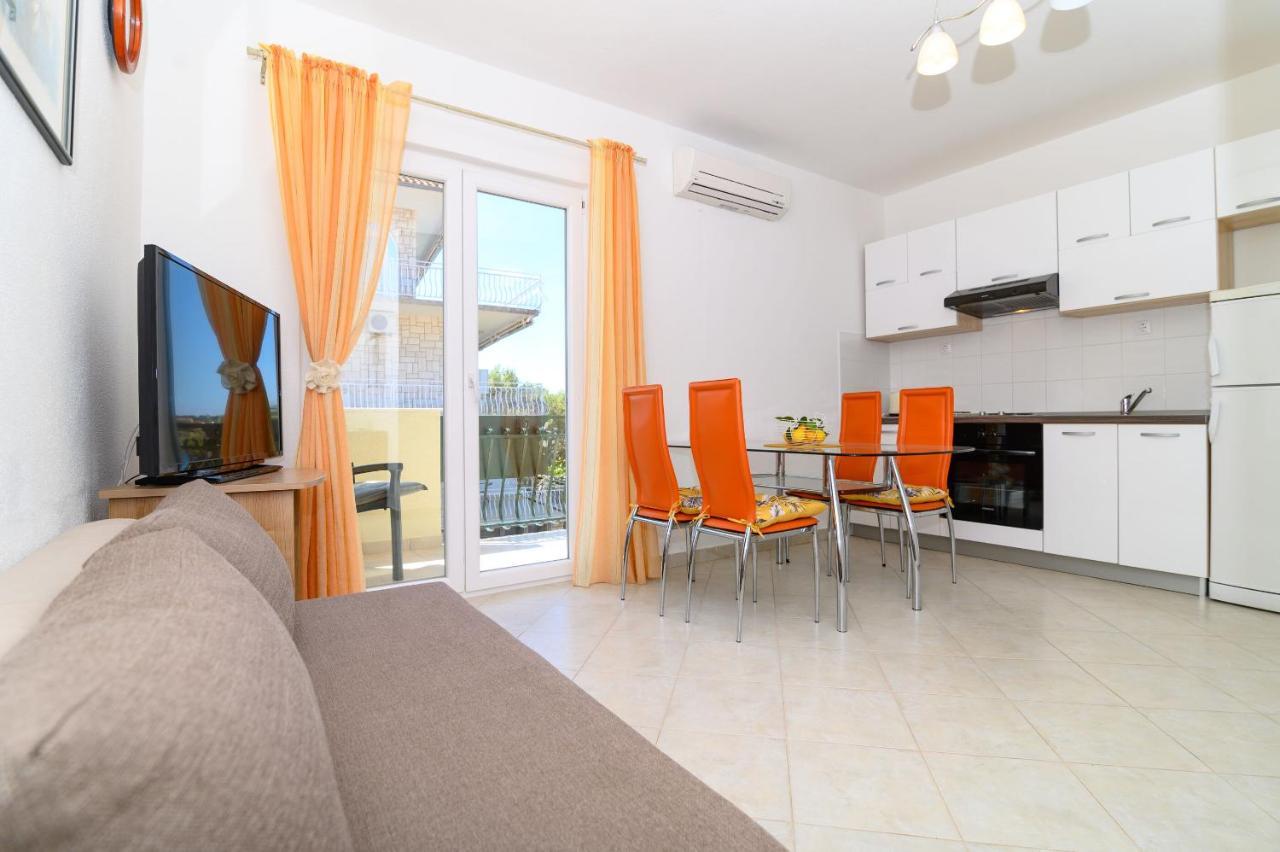 Apartments Vice Trogir Luaran gambar